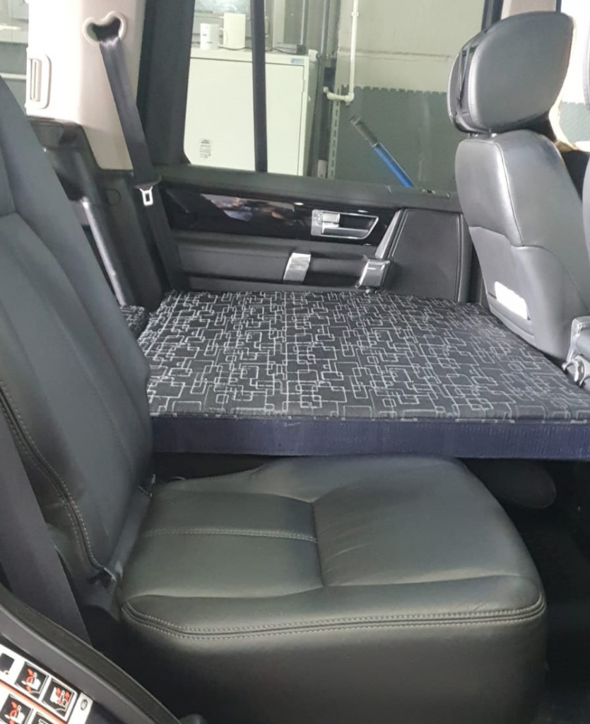 матрас-трансформер в Land Rover Discovery-3